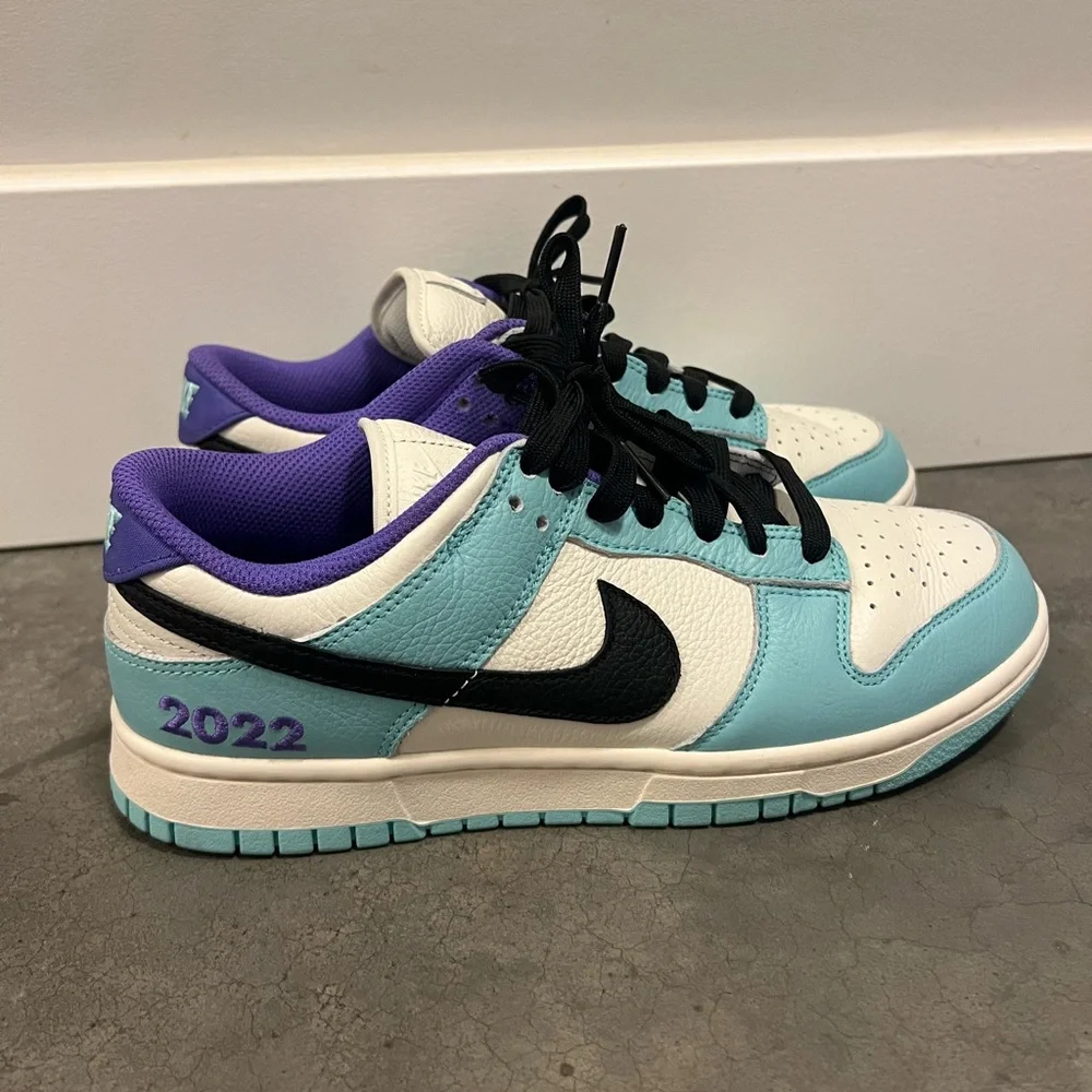 Custom Nike Low-Top AF-1 Sneakers - Picture 5 of 5